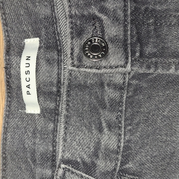 New PACSUN ,high rise straight jeans sizes 24,26,27and 28 with 26 inseam - Picture 2 of 8